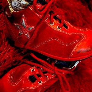 Dolce and Gabbana size 25 toddler shoes
